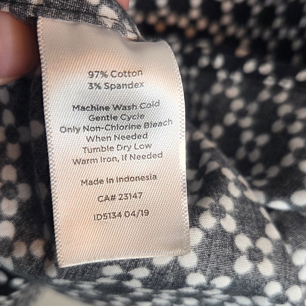 Talbots Plus Non-Iron Popover Blouse Black White Print Size 22W - Picture 6 of 6